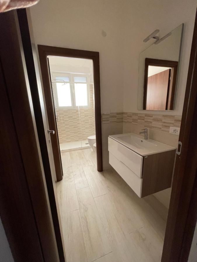 Apartamento Bilocale Con Posto Auto La Chicca Del Golfo La Spezia Exterior foto
